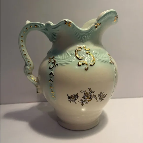 Vintage ARNELS Ceramic Large Pitcher White/Green Roses 11”  **SIGNED** 1977 - Picture 2 of 4